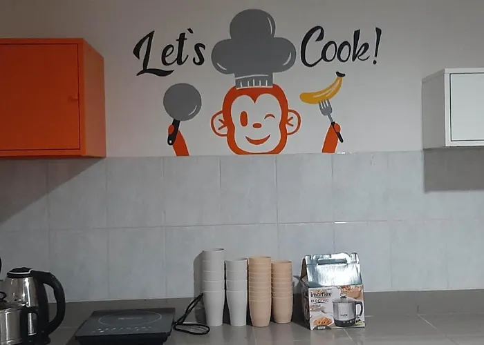 Owl's Nest Suk 30 *